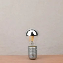 Ampoule LED calotte argentée E27
