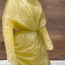 Arlésienne en cire