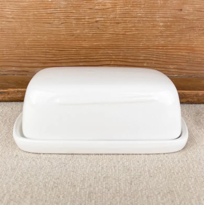 Beurrier en céramique blanche