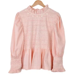 Blouse rose à smocks