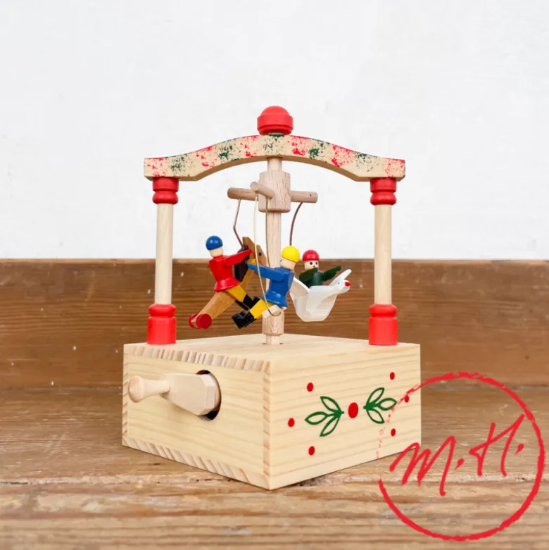 Boîte à musique en bois Carrousel