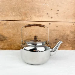 Bouilloire en inox et bakélite 2.75L / 3.5L