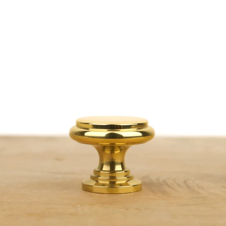 Bouton de meuble plat laiton poli