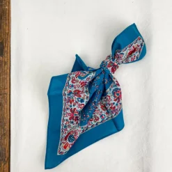 Carré provençal turquoise