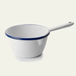 Casserole conique en émail blanc liseré bleu