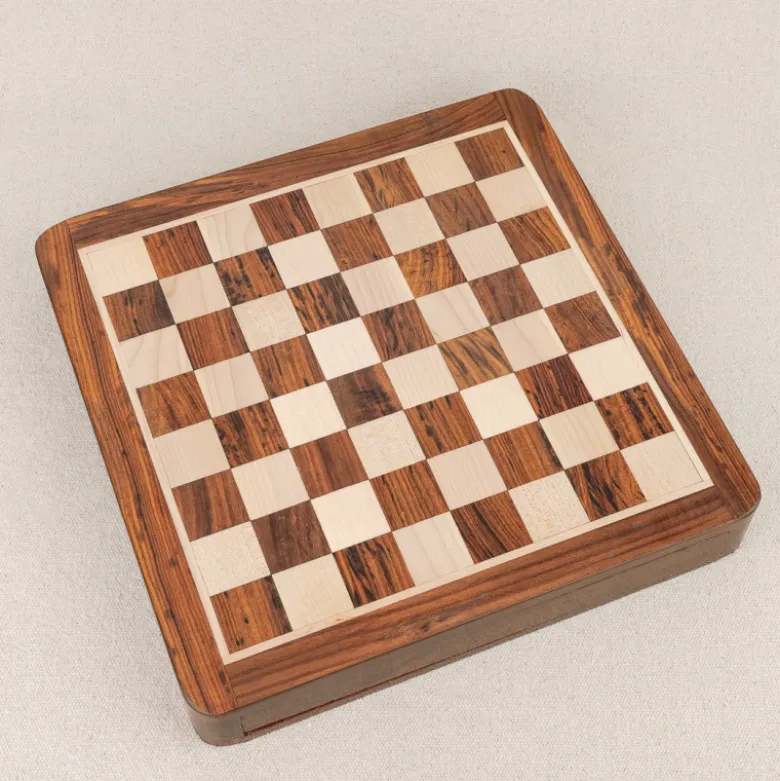 Échiquier à tiroir en bois