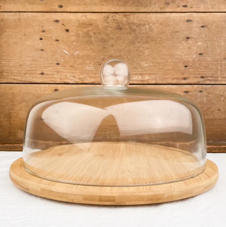 Cloche en verre sur plateau en bambou