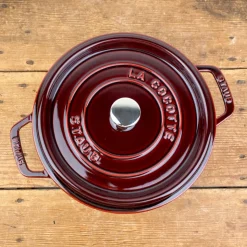 Cocotte ronde en fonte grenat