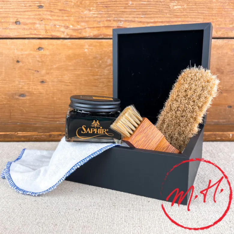 Coffret Noir entretien du cuir Saphir Médaille d'Or