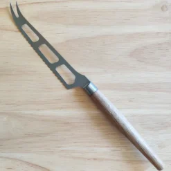 Couteau à fromage long