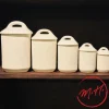Ensemble de 5 pots de cuisine en faïence