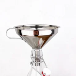 Entonnoir en inox avec filtre amovible