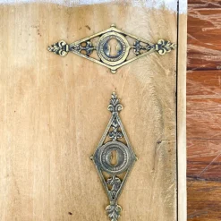 Entrée de clef en bronze
