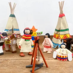 Figurines indiens et leur camp