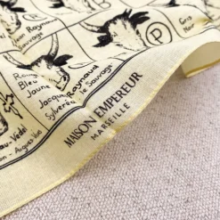 Foulard des manades