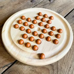 Jeu du solitaire en bois