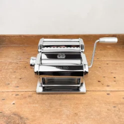 Machine à pâtes manuelle