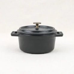 Mini cocotte en fonte Staub