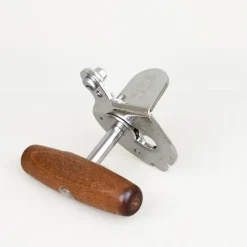 Ouvre-boite Titan manche bois