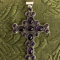 Pendentif croix améthystes sur argent