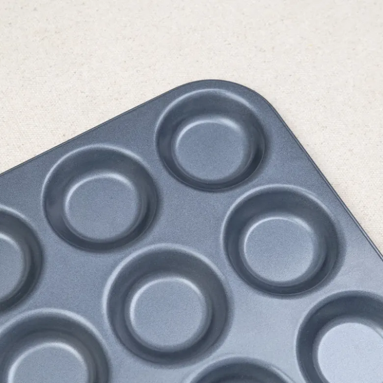 Plaque pour 12 tartelettes De Buyer