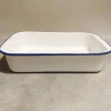 Plat à four émail blanc liseré bleu
