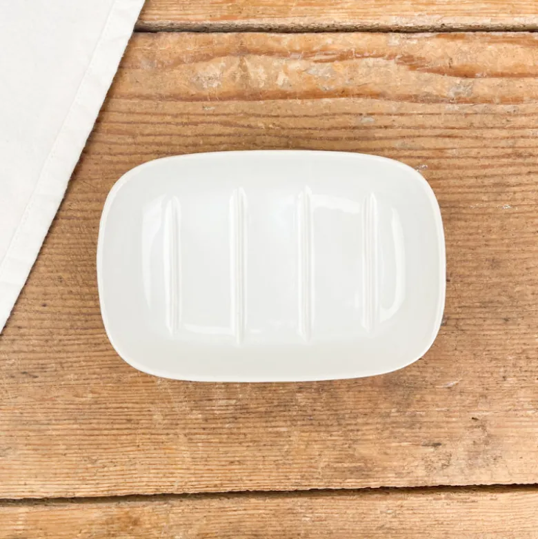 Porte-savon strié en porcelaine