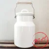 Pot à lait émail blanc