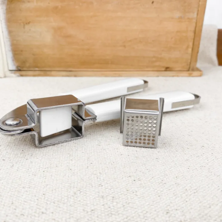Presse-ail blanc inox