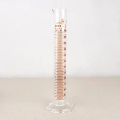 Éprouvette graduée 250ml en verre