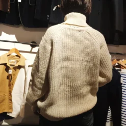 Pull irlandais col roulé crème