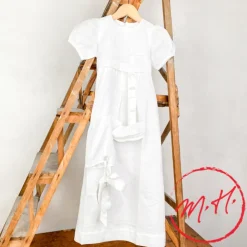 Robe de baptême avec béguin et chaussons