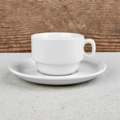 6 Tasses à café en porcelaine blanche avec soucoupes
