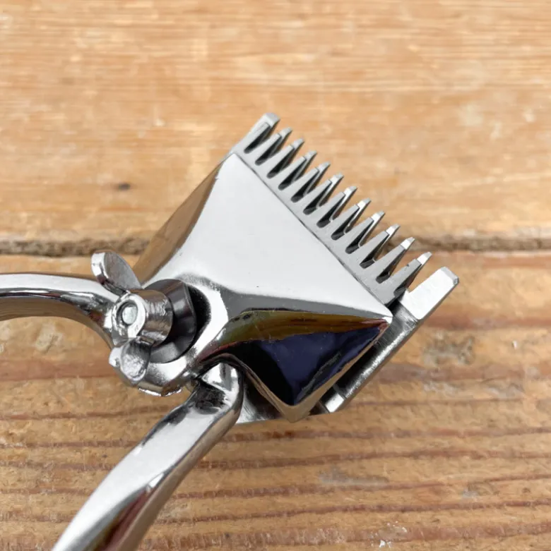 Tondeuse à cheveux manuelle