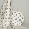 Torchon blason Maison Empereur plumetis