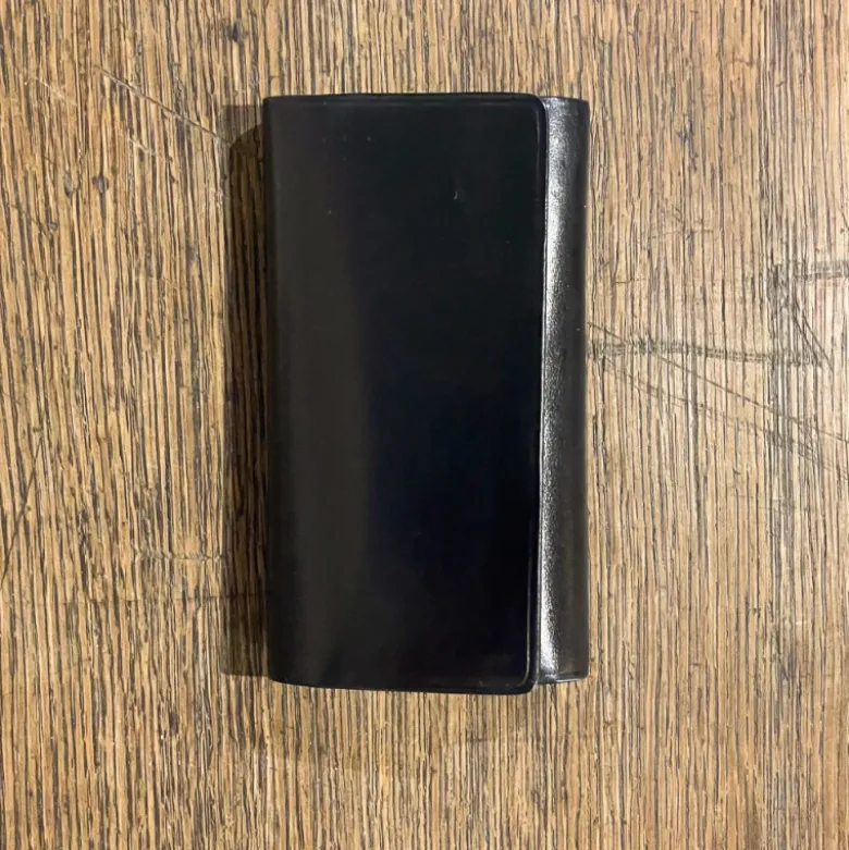 Étui porte-clés en cuir noir